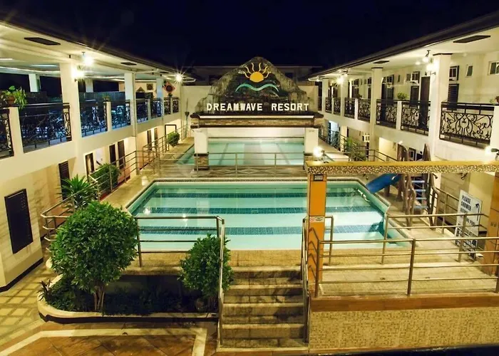 Dreamwave Resort Laguna